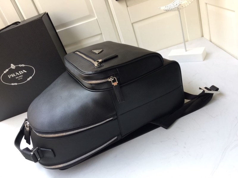 Pra*a backpacks
